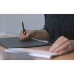 Wacom Intuos Pro Creative Pen Tablet Medium Customizable ExpressKeys Radial Menu, Pen side switches - Black - Image 2