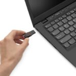 SanDisk Cruzer Blade 64GB USB 2.0 Flash Drive - Image 2